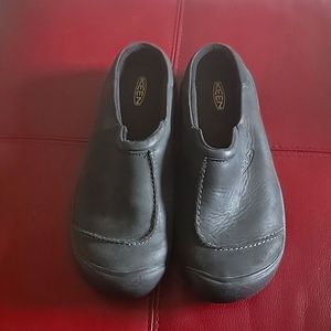 Keen leather slip on shoes size 12